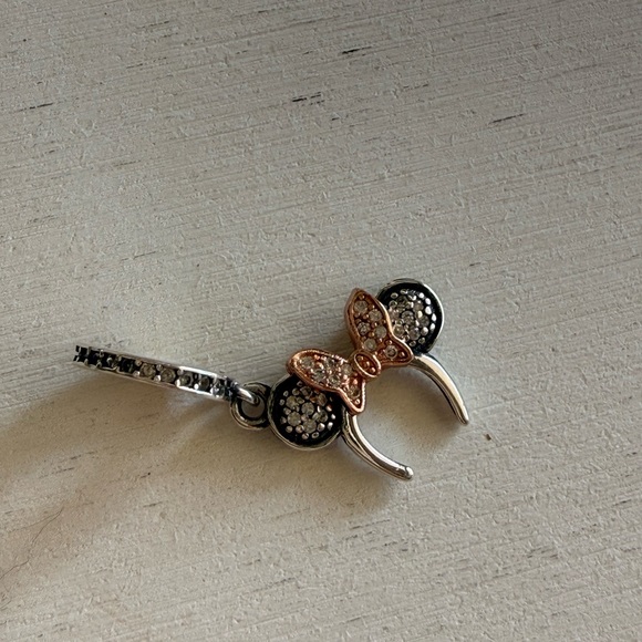 Mini Mouse Ears Charm - Picture 5 of 5